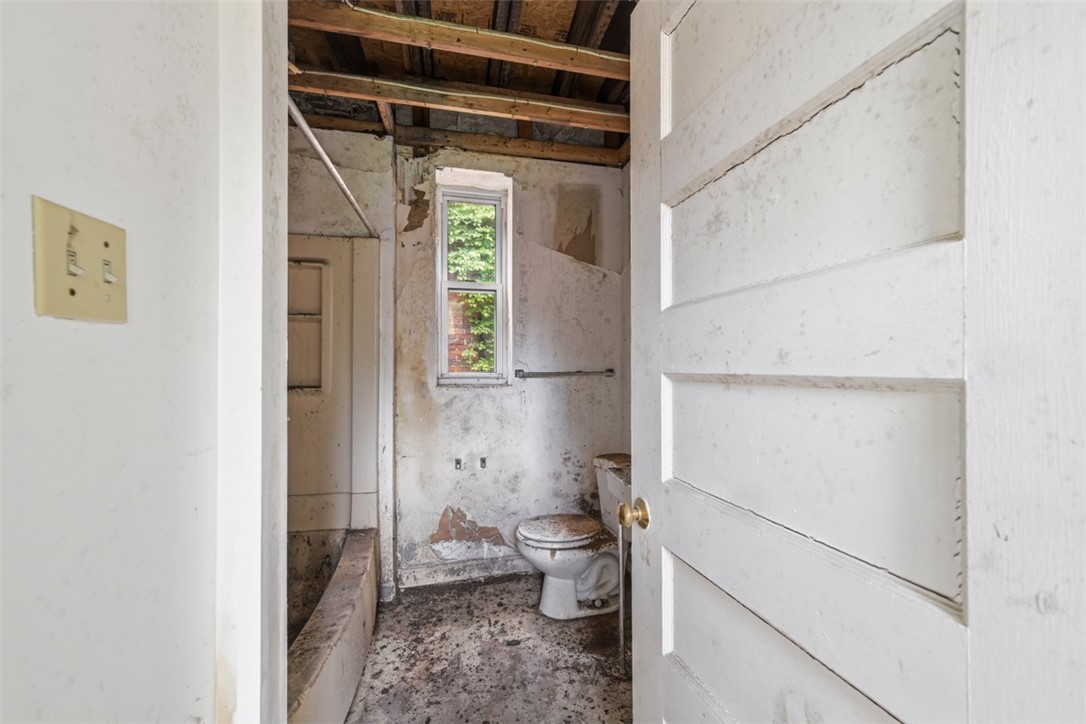 2107 Perrysville Ave