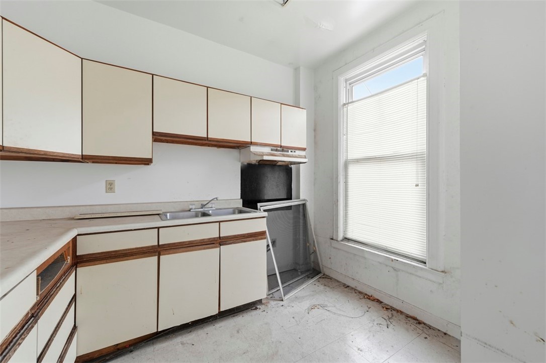 2107 Perrysville Ave
