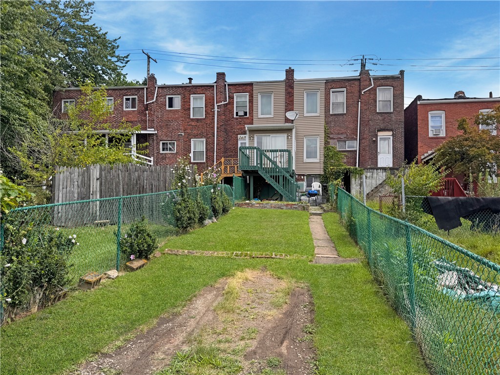 2538 S Braddock Ave