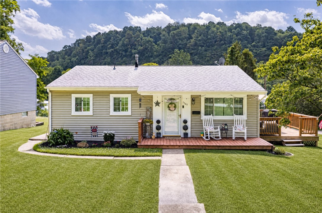 1545 Saxonburg Rd