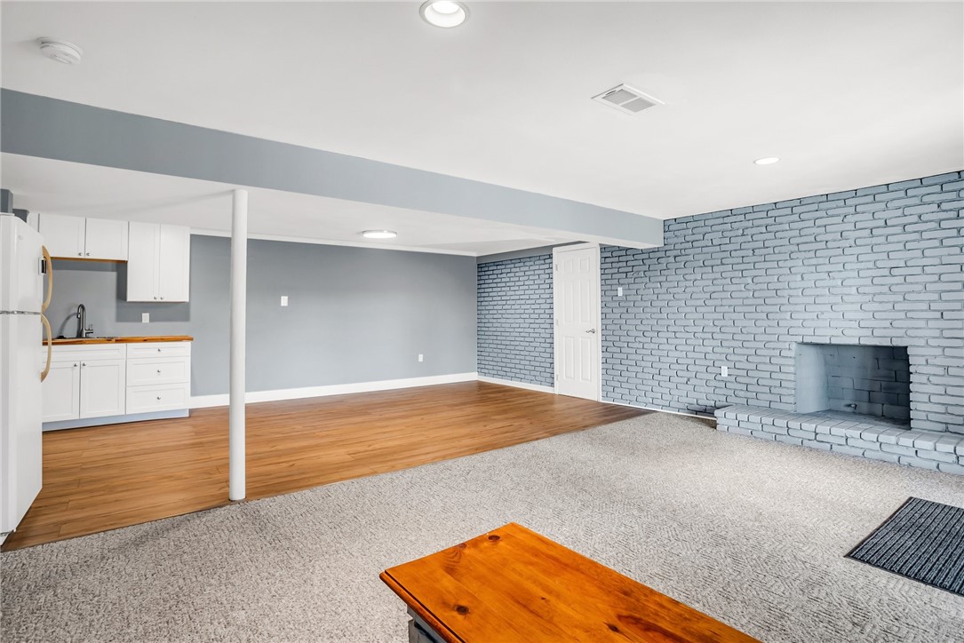 210 Linden Ave