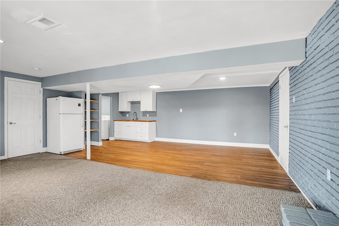 210 Linden Ave