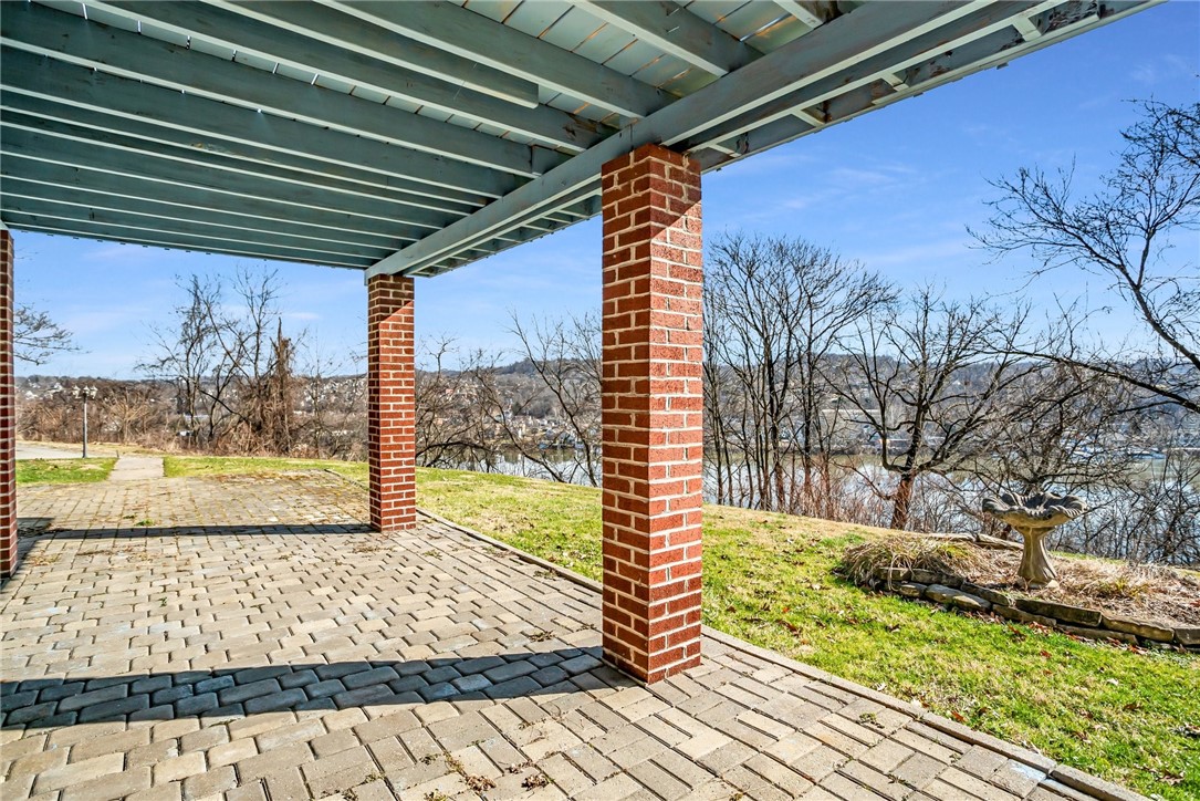 210 Linden Ave