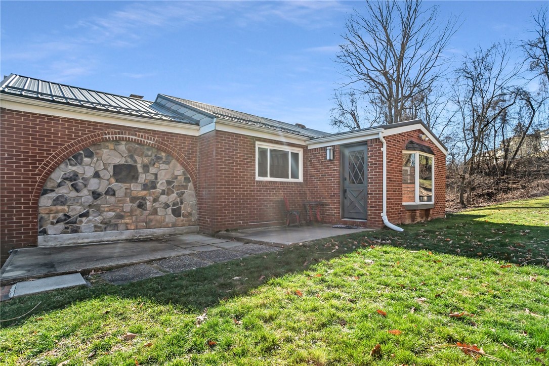 210 Linden Ave