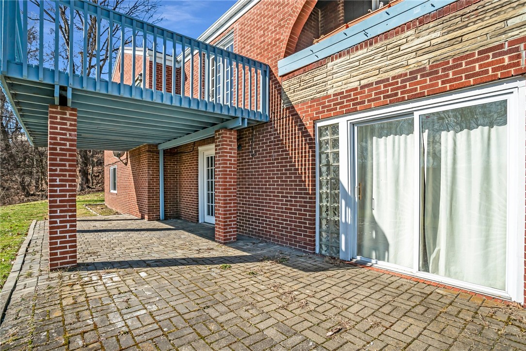 210 Linden Ave