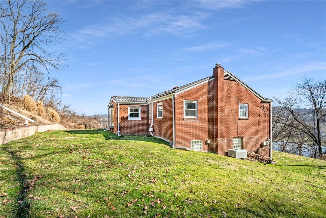 210 Linden Ave