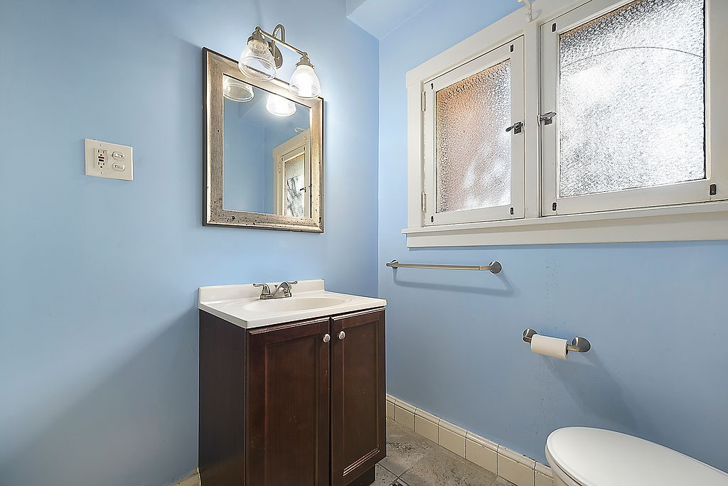 206 Woodside Rd