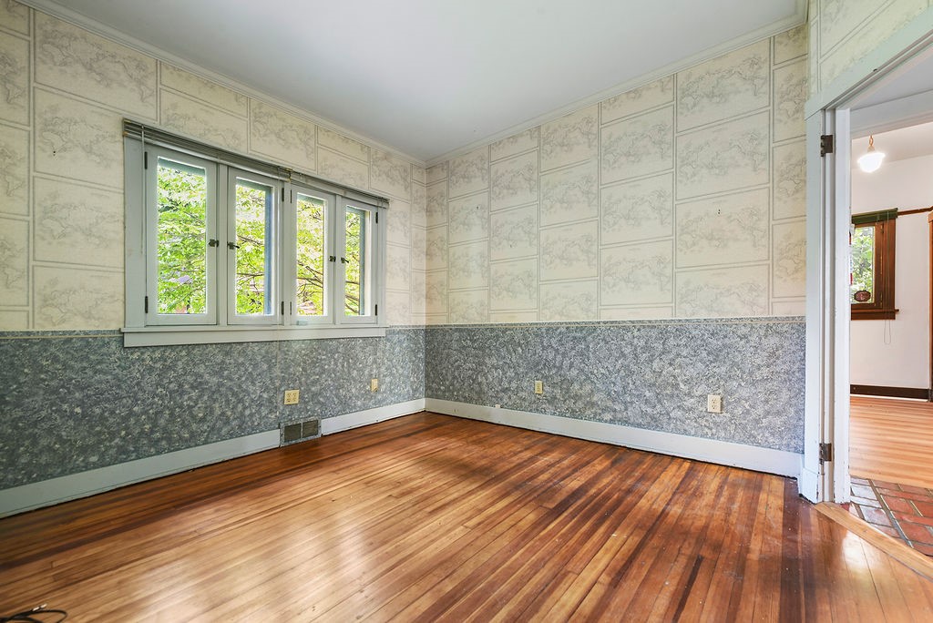 206 Woodside Rd