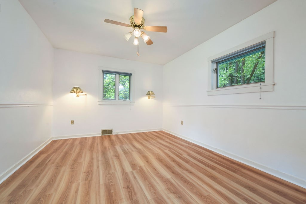 206 Woodside Rd