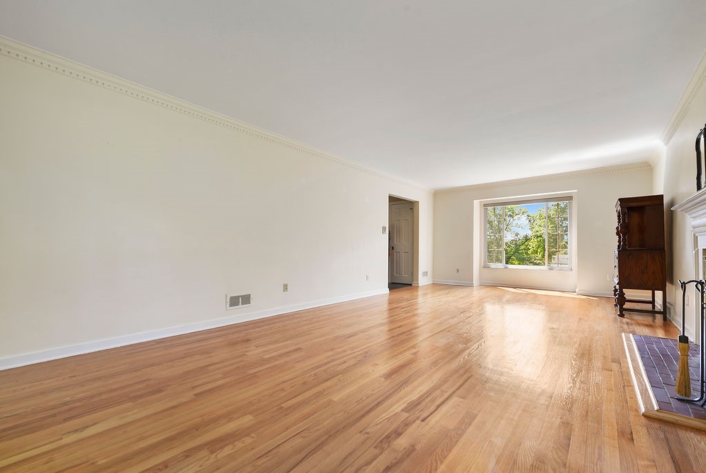 111 Wilmar Dr