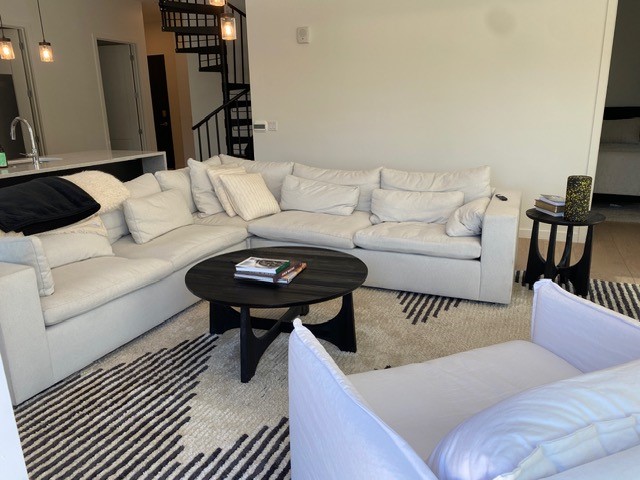2635 Penn Ave 506