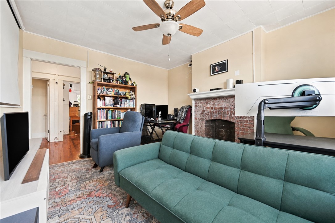 803 Brookline Blvd