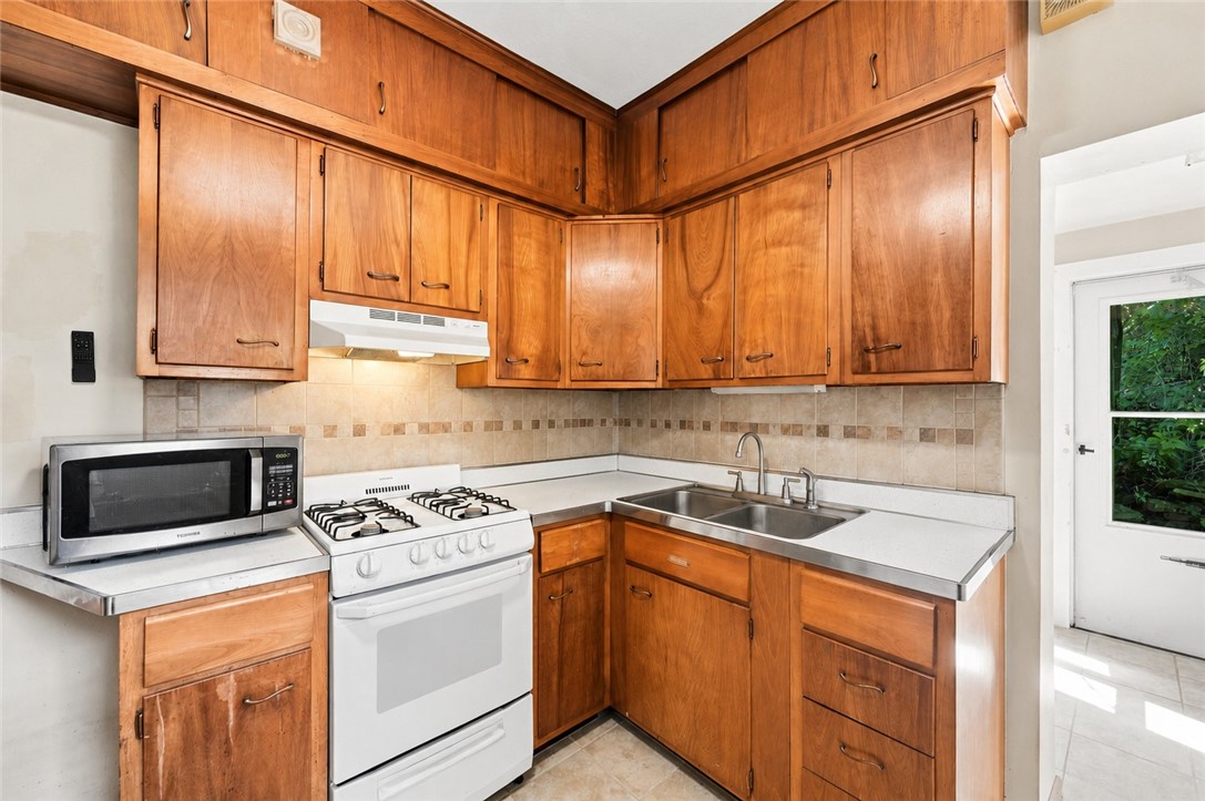 803 Brookline Blvd