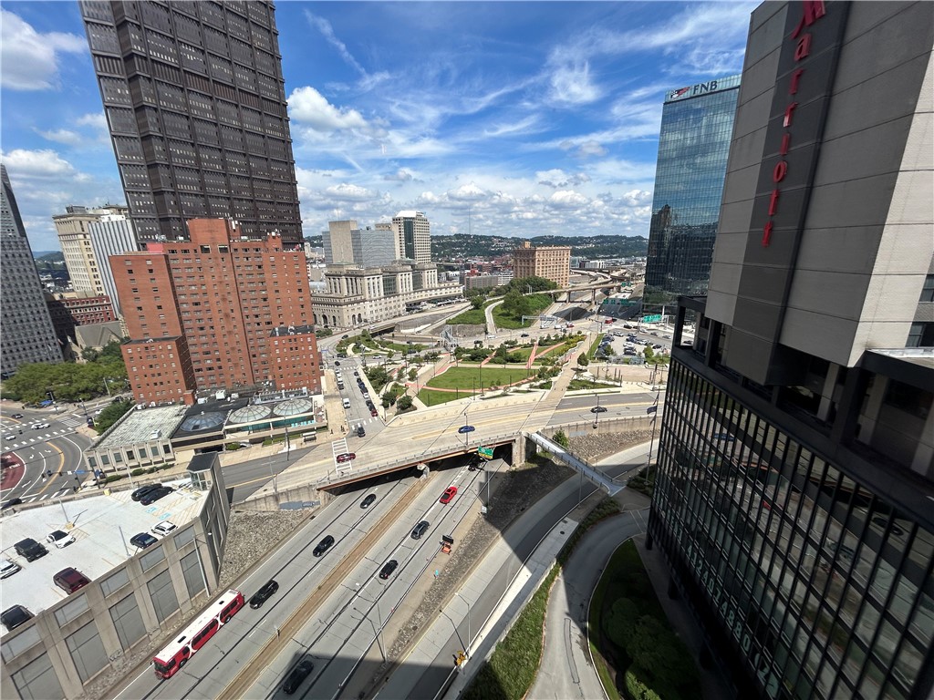 112 Washington Place 17E
