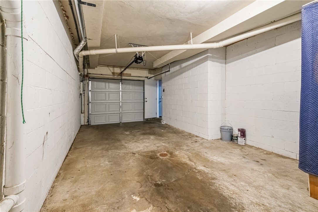2319 1/2 Patterson