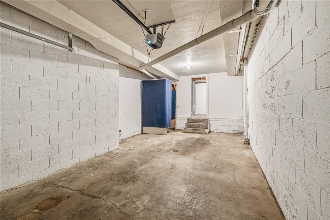 2319 1/2 Patterson