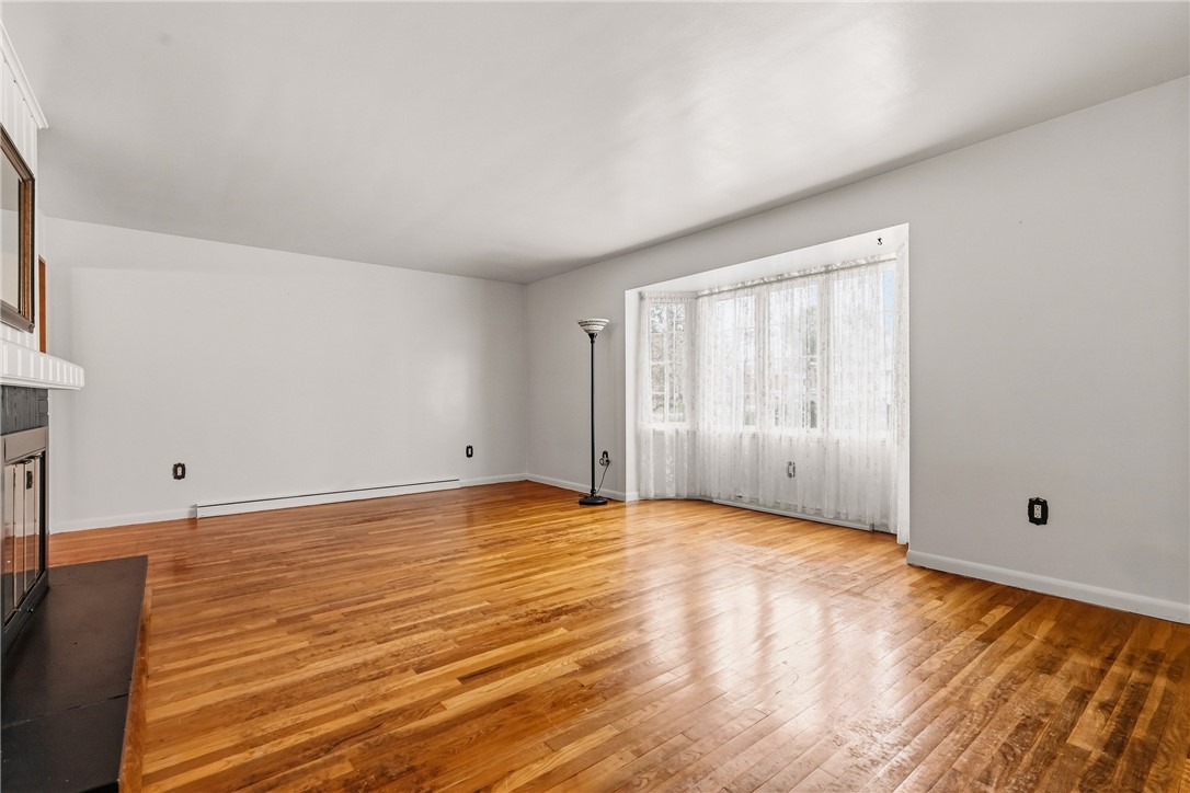 349 Grove Dr