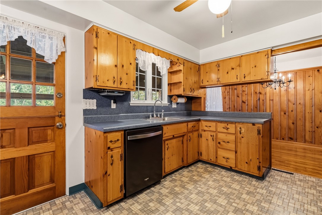 349 Grove Dr