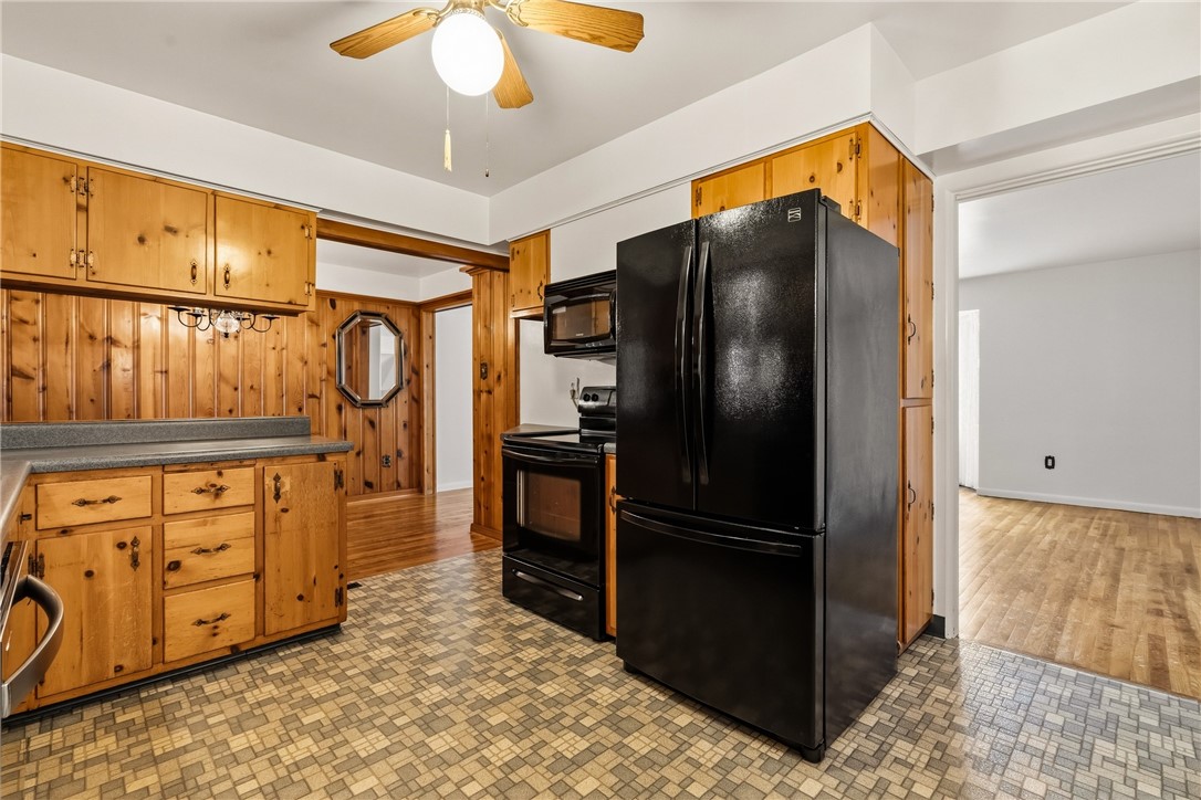 349 Grove Dr