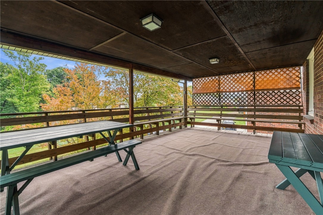 349 Grove Dr