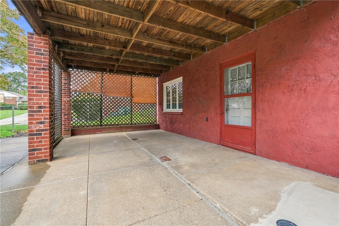 349 Grove Dr