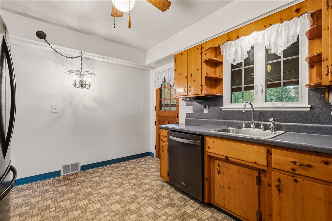 349 Grove Dr