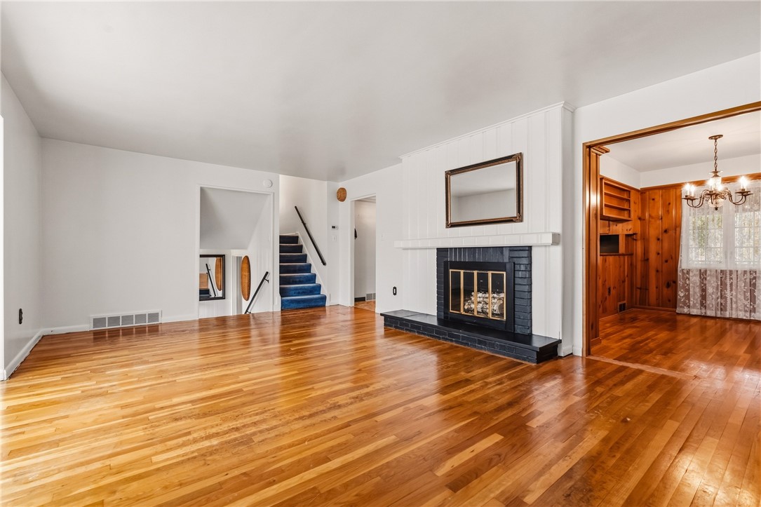 349 Grove Dr