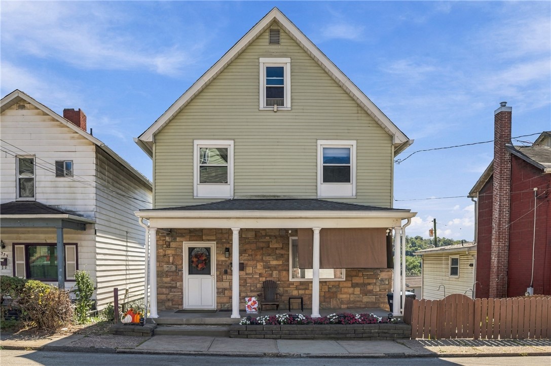 335 W 8th Ave
