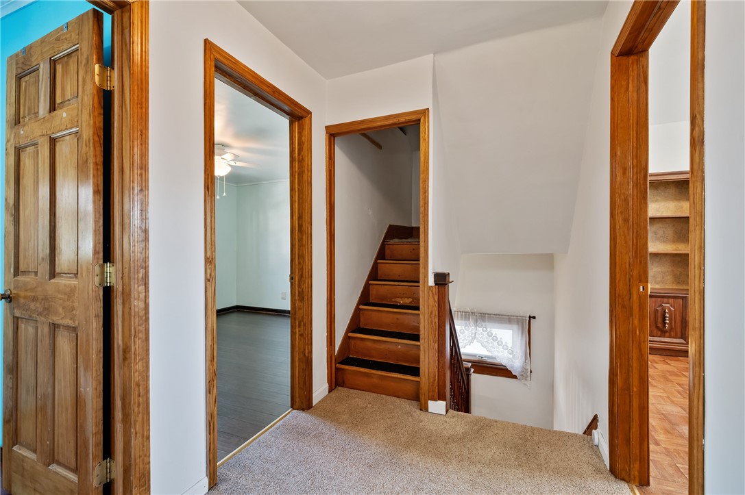 335 W 8th Ave