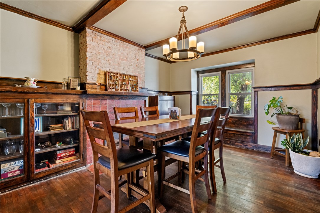 1909 Chislett St