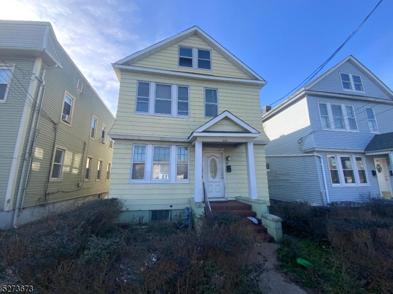 631 Maple Ave