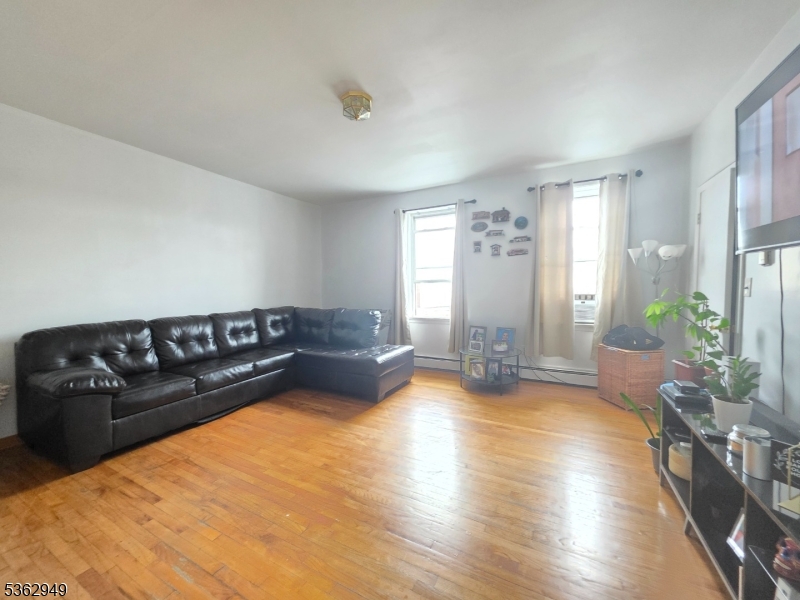 32 Spencer St