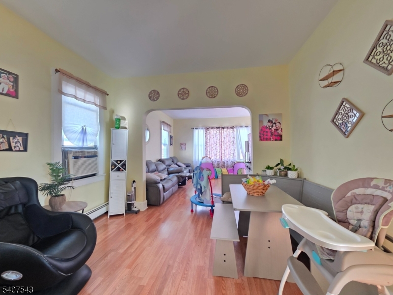15 E Price St