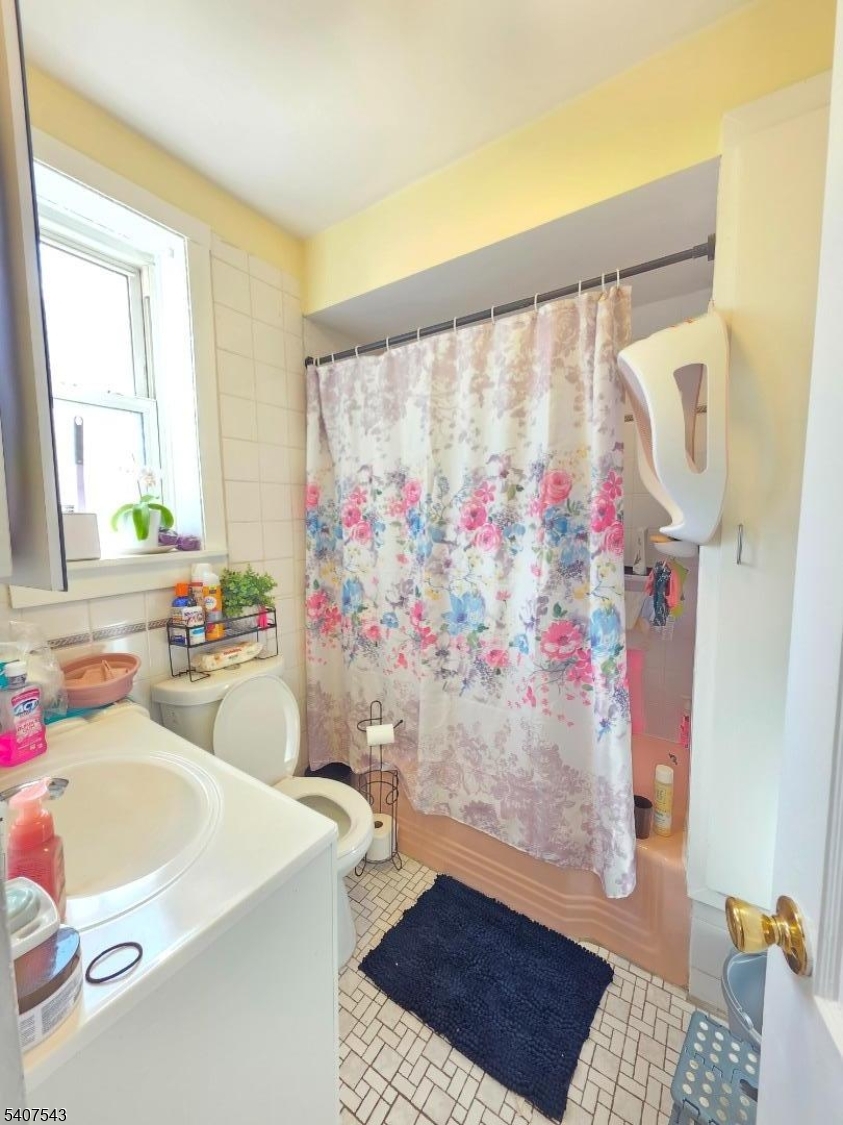 15 E Price St