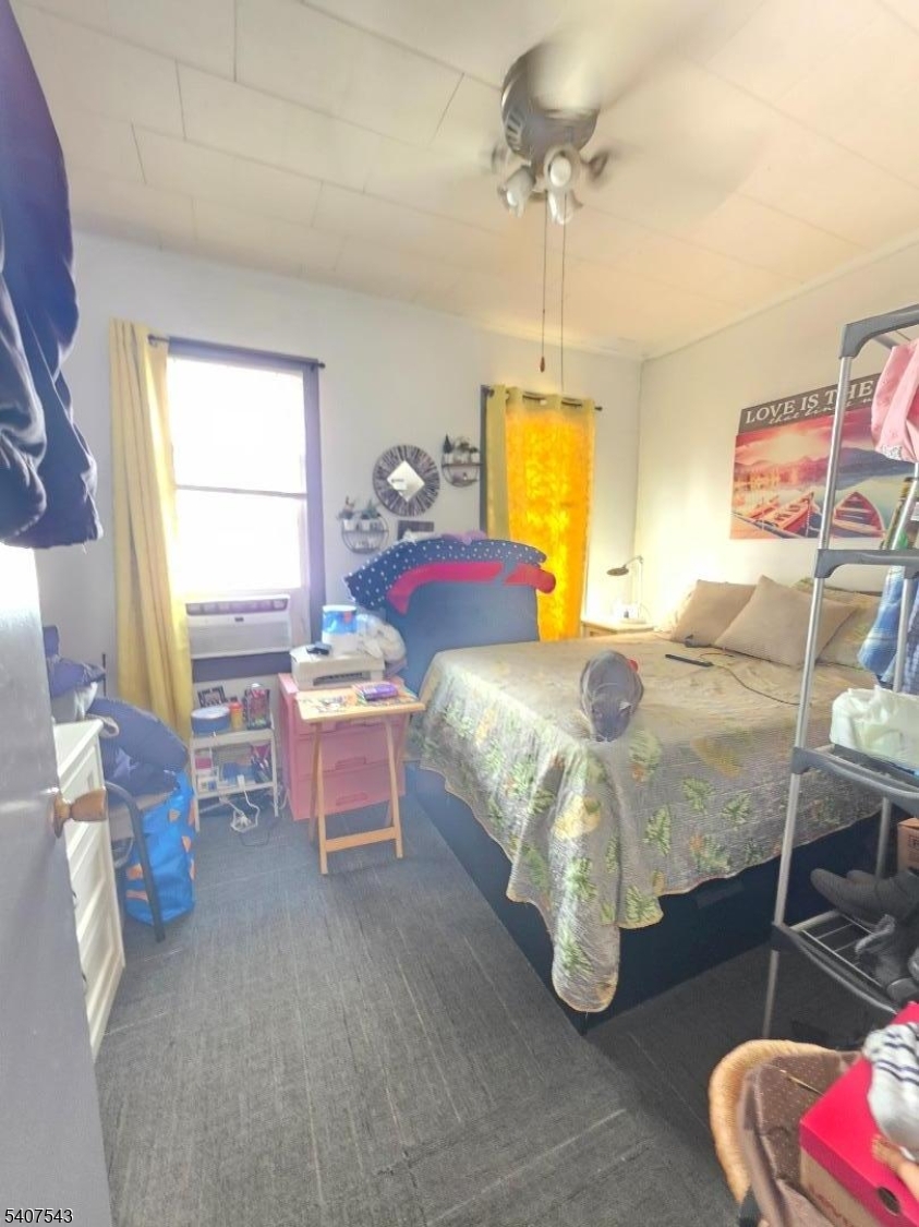 15 E Price St