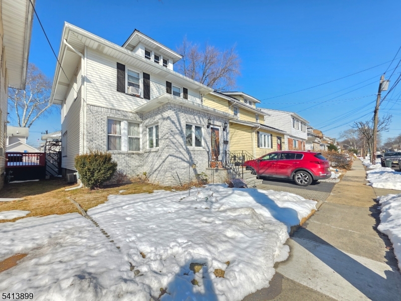 137 Fairbanks St