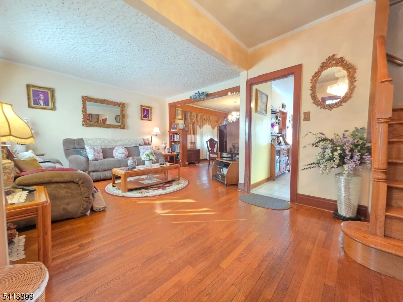 137 Fairbanks St