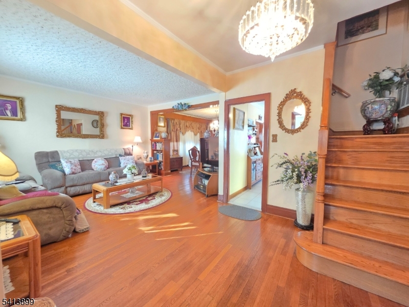 137 Fairbanks St