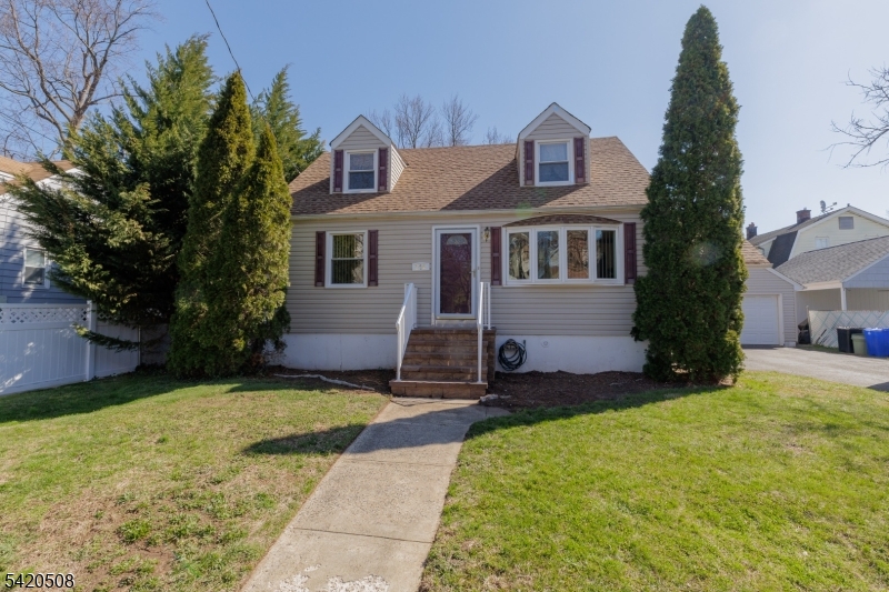 214 Maple St