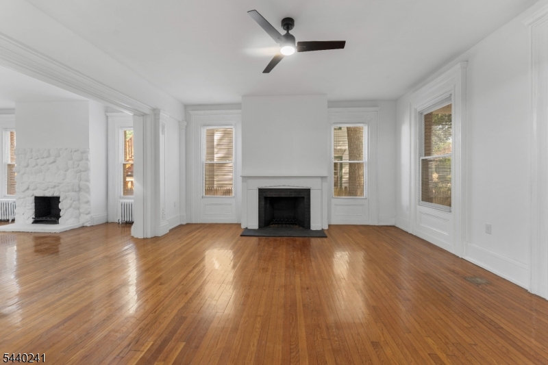 589 Westminster Ave