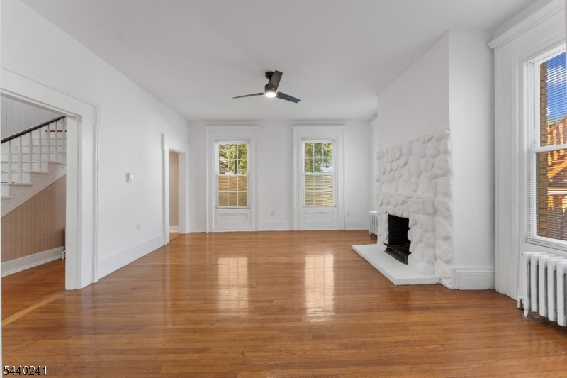 589 Westminster Ave