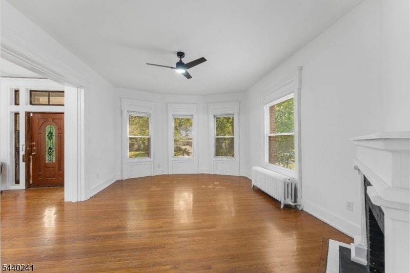 589 Westminster Ave