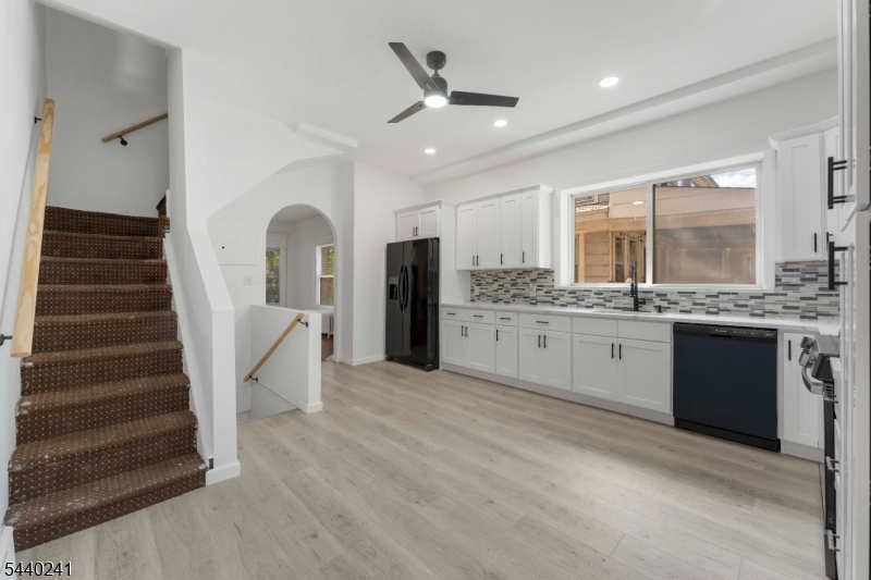 589 Westminster Ave