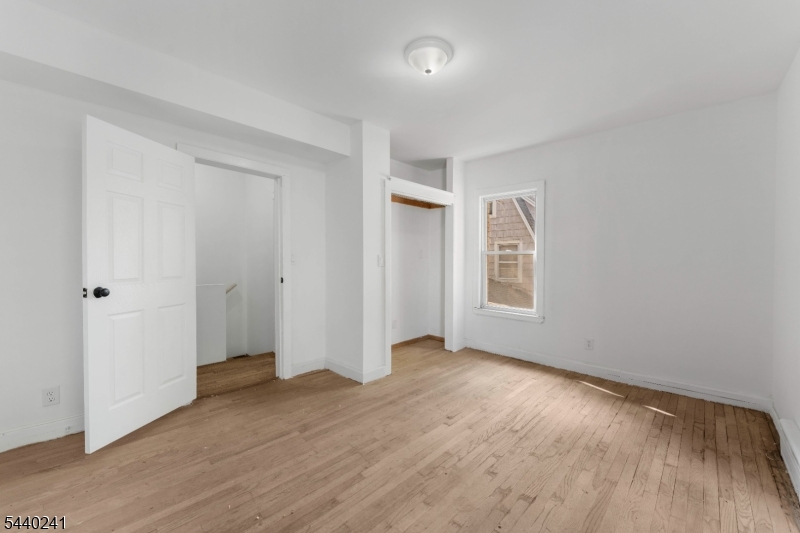 589 Westminster Ave