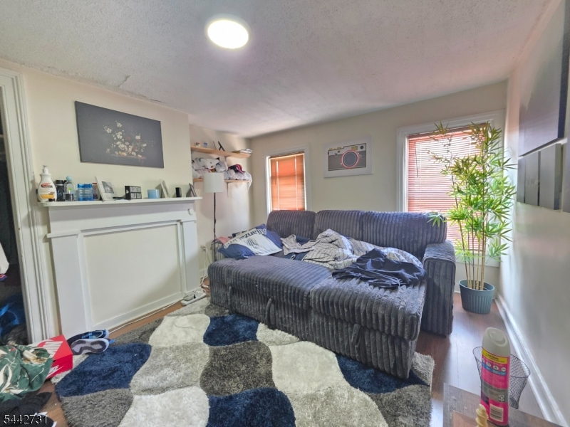 805 4Th Ave