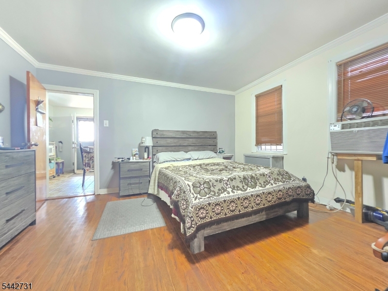 805 4Th Ave