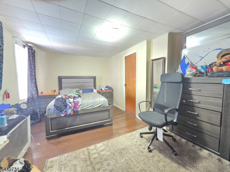 805 4Th Ave