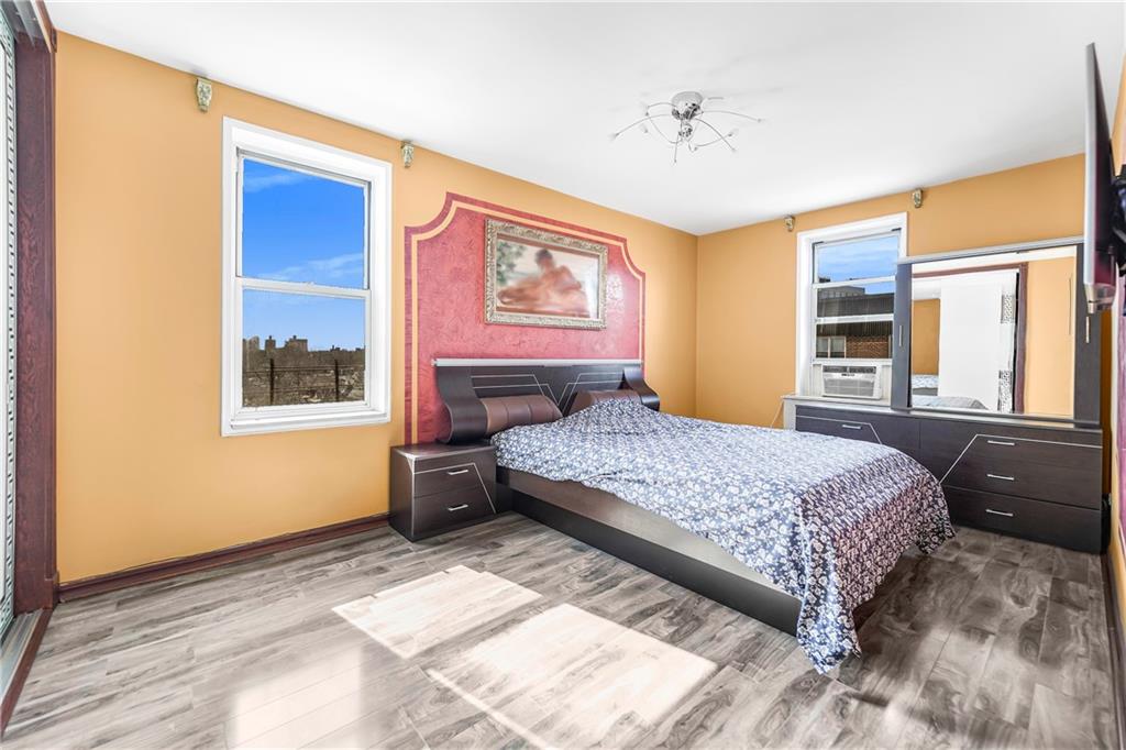 702 Kathleen Place 6C