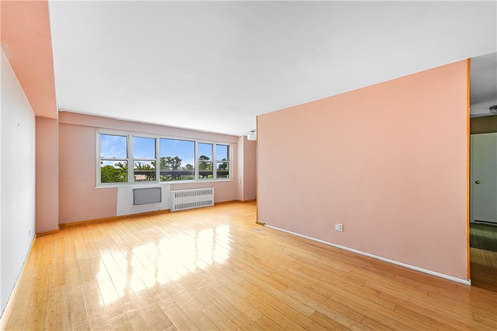 2942 West 5th Street 5N