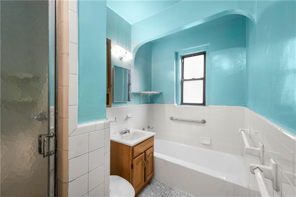 1171 Ocean Parkway 2J